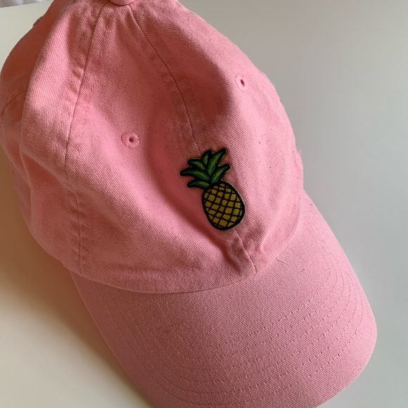 pink pineapple hat